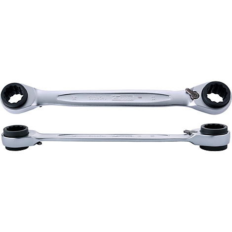 Chromfarbener Ringschlüssel, zwei Ansichten. An den Enden schwarze Innenverzahnung, im Mittelteil Schriftzüge.